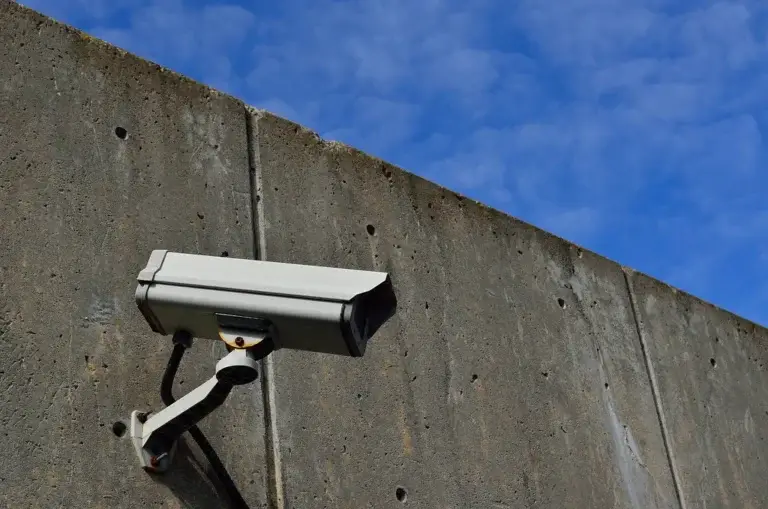 Signal Jammers Are Illegal in the US: Here’s What to Use Instead