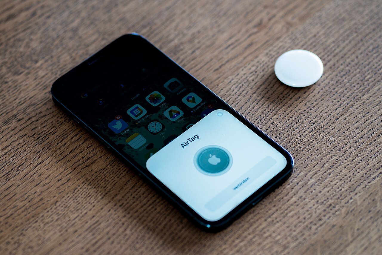 How to set up an AirTag with an iPhone, step by step